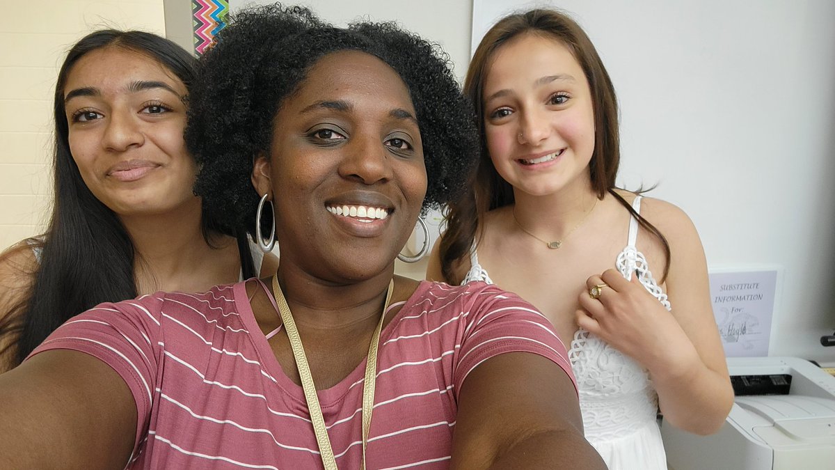 MrsHoyleScience's tweet photo. Closing out my 7 years here at MPMS is definitely bitter sweet but having these 8th graders come see me and tell me how I impacted them means so much to me! I am so proud of these 2 girls! @MPMSleopards https://t.co/SX7Z1itL0B