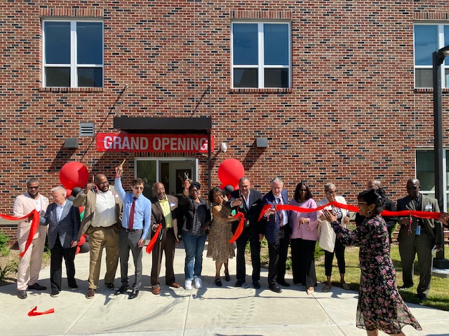 SpacAvailableMN's tweet photo. We are so excited and proud of our client, the @SabathaniMN, as they celebrated the grand opening of their new 48-unit affordable senior housing development. This project represents many years of hard work from an army of people! Congratulations! #affordableseniorhousing https://t.co/VglKFRy9uq