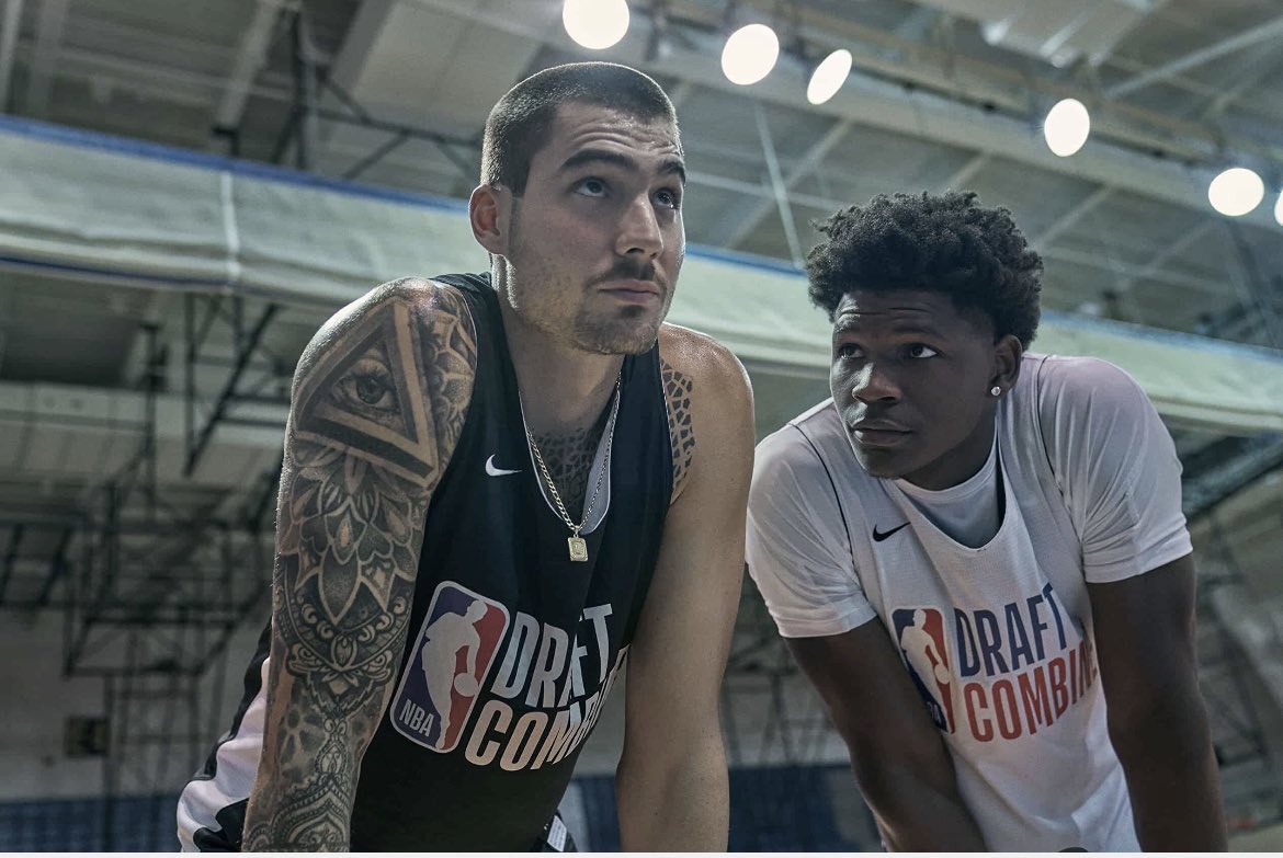 PrepHoops's tweet photo. What did y’all think of “Hustle”? 👀 

Rate it 1️⃣- 1️⃣0️⃣ https://t.co/0wZdQz6FVT