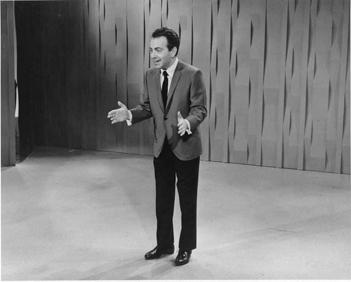Happy Birthday to the late great actor & comedian Jackie Mason. 