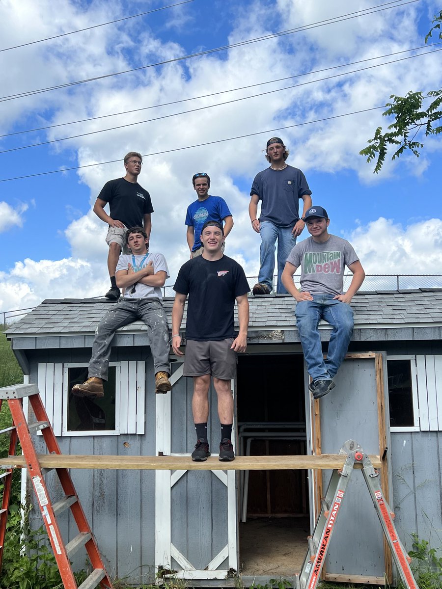 JmateJoe's tweet photo. Some of Mr. Mates construction class bringing the shed back to life with a new roof https://t.co/McRh37b890