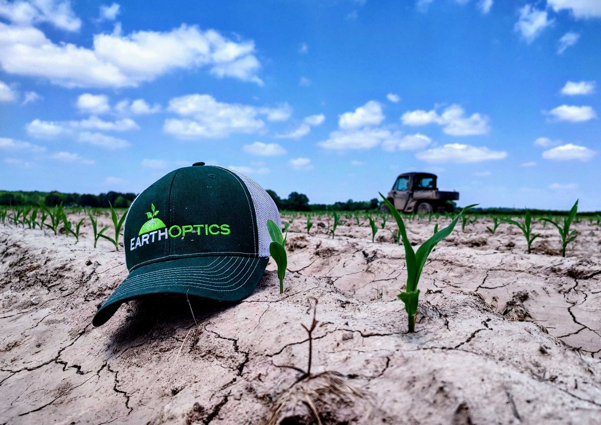 EarthOptics's tweet photo. Soil compaction can lead to poor root growth resulting in reduced crop yield. EarthOptics can measure your field to help eliminate that! Let us help.
#NoMoreDigging #EarthOptics #WeSeeSoilDifferently #SoilCarbon #data #RealMeasurements #ActionableResults#ClimateSmart#SmartTillage https://t.co/YV1miEvSDA