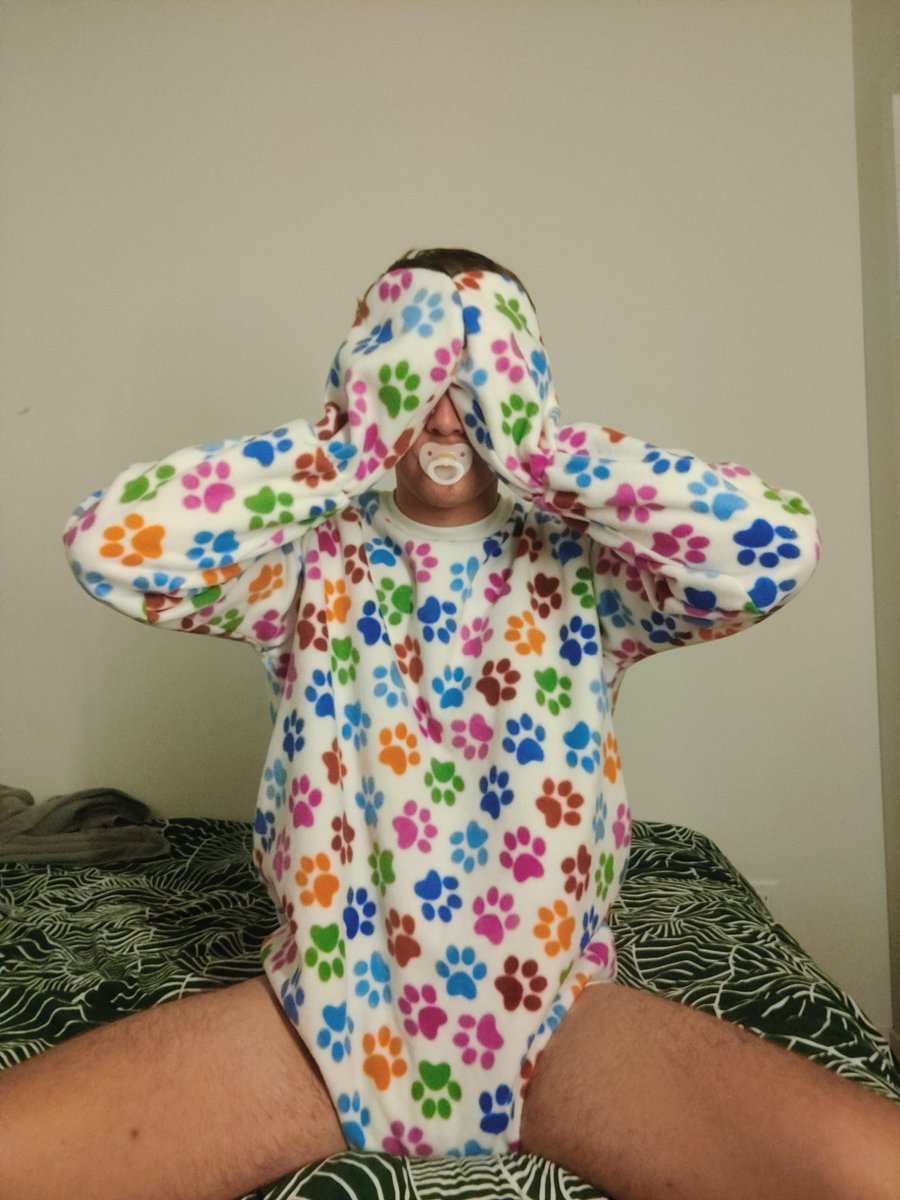 PupCappy's tweet photo. "C'mon little one, don't be shy! The entire world can see how much of a diapercuck you are!" https://t.co/zPYN9YAsRR