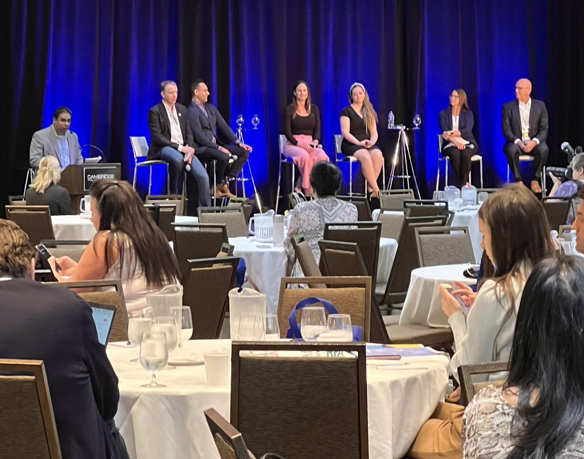 AB_MtgBkrAssoc's tweet photo. So much learning happening at the panel discussion! Thank you @teranet_social #AMBA2022 https://t.co/FVj3zREVf2