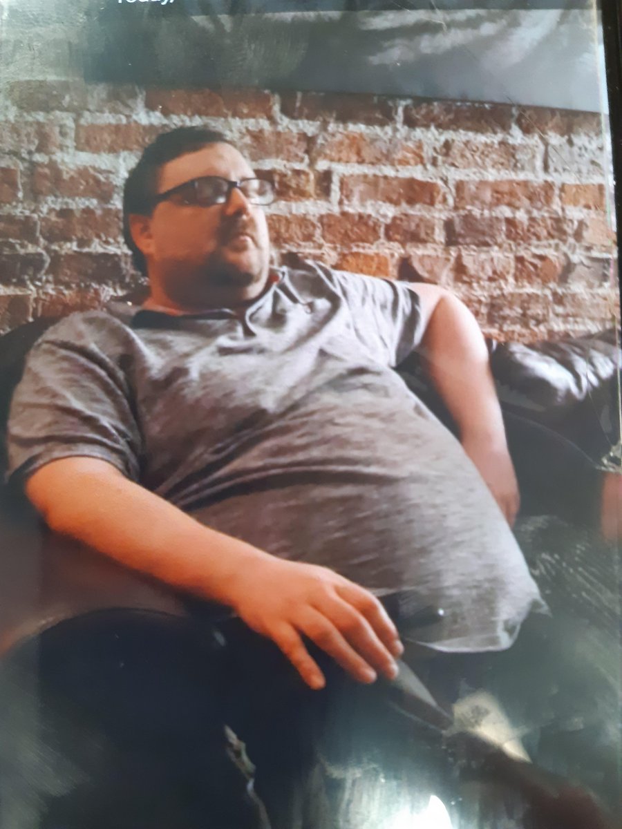 Humberbeat's tweet photo. Help us find Anthony (42) who was last seen in Hull at 0500 on 31/05/22.

Anthony is described as White male, 6'2, large build, dark brown hair. Wears glasses and was seen with a green jacket and a rucksack.

If you’ve seen him please call 101 quoting log 356 of 31/05/22. https://t.co/GteSOh533P