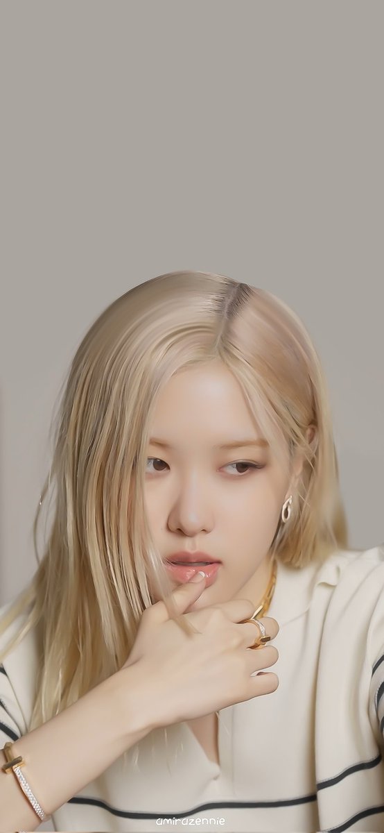 My love

#ROSÉxTIFFANYinLondon
ROSÉ AT TIFFANY EXHIBITION