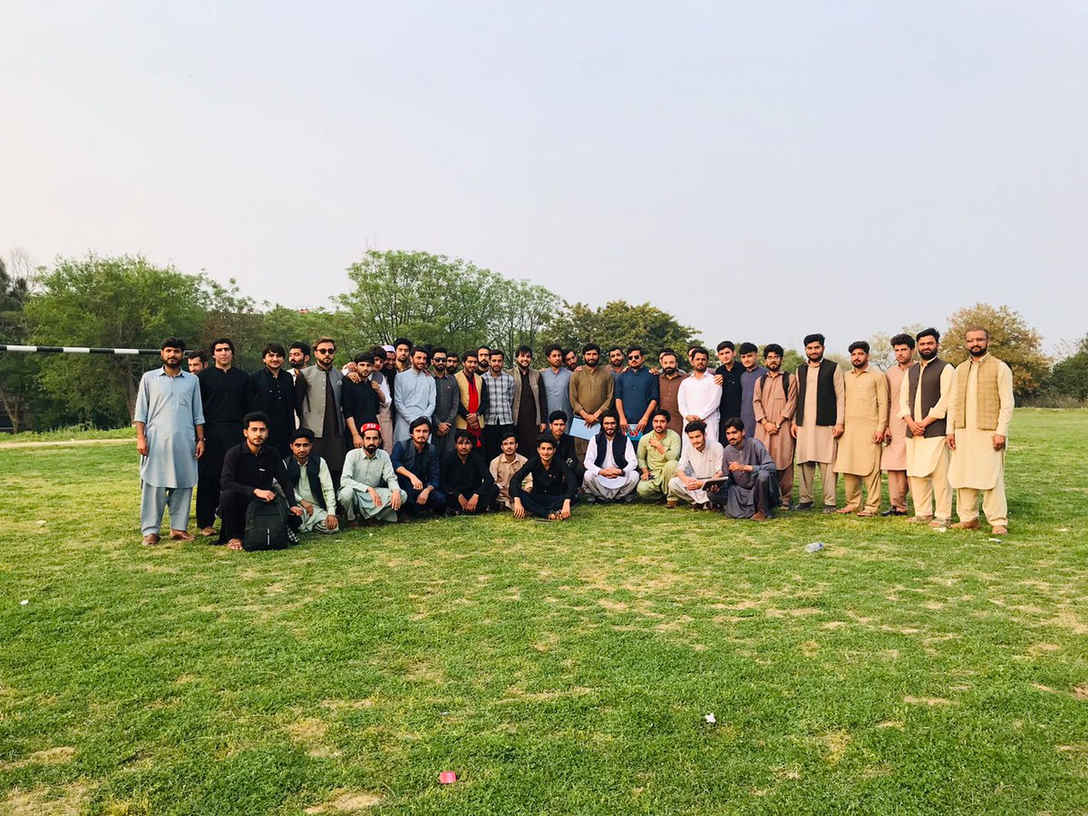 TariqUllahkha16's tweet photo. چې قطره قطره راجمع شې درياب شې
چې قامونه منظم شې انقلاب شې-
#RestoreStudentsUnions
#PSFIIUI https://t.co/aAdwNOBwia