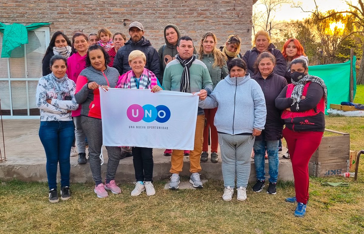 CRECIENDO 💪🏼💙
Cómo presidente de #UNOSantaFe estuve acompañando a Hugo Cabrera, referente de Beltrán.
 
Visitamos el merendero y comedor "Sueños Cumplidos" 

Seguimos avanzando con <a href="/unoargentinaok/">UNO Argentina</a> en el cordón industrial