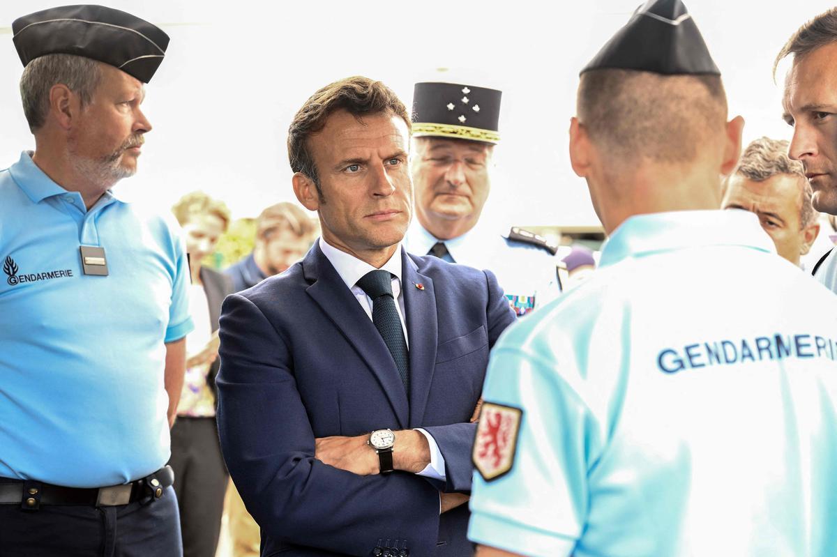 sudouest's tweet photo. Législatives : dans le Tarn, Macron affirme vouloir une majorité « forte et claire » https://t.co/YD1RRJpnld https://t.co/yvgPMMM0es