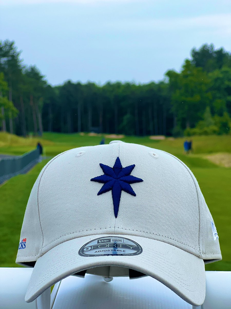 yourgolftravel's tweet image. GIVEAWAY TO WIN A SIGNED MAJESTICKS GC HAT (including Poulter and Westwood) ✨⛳️

To enter 👇👇👇

RT this post
FOLLOW our page 
TAG one friend