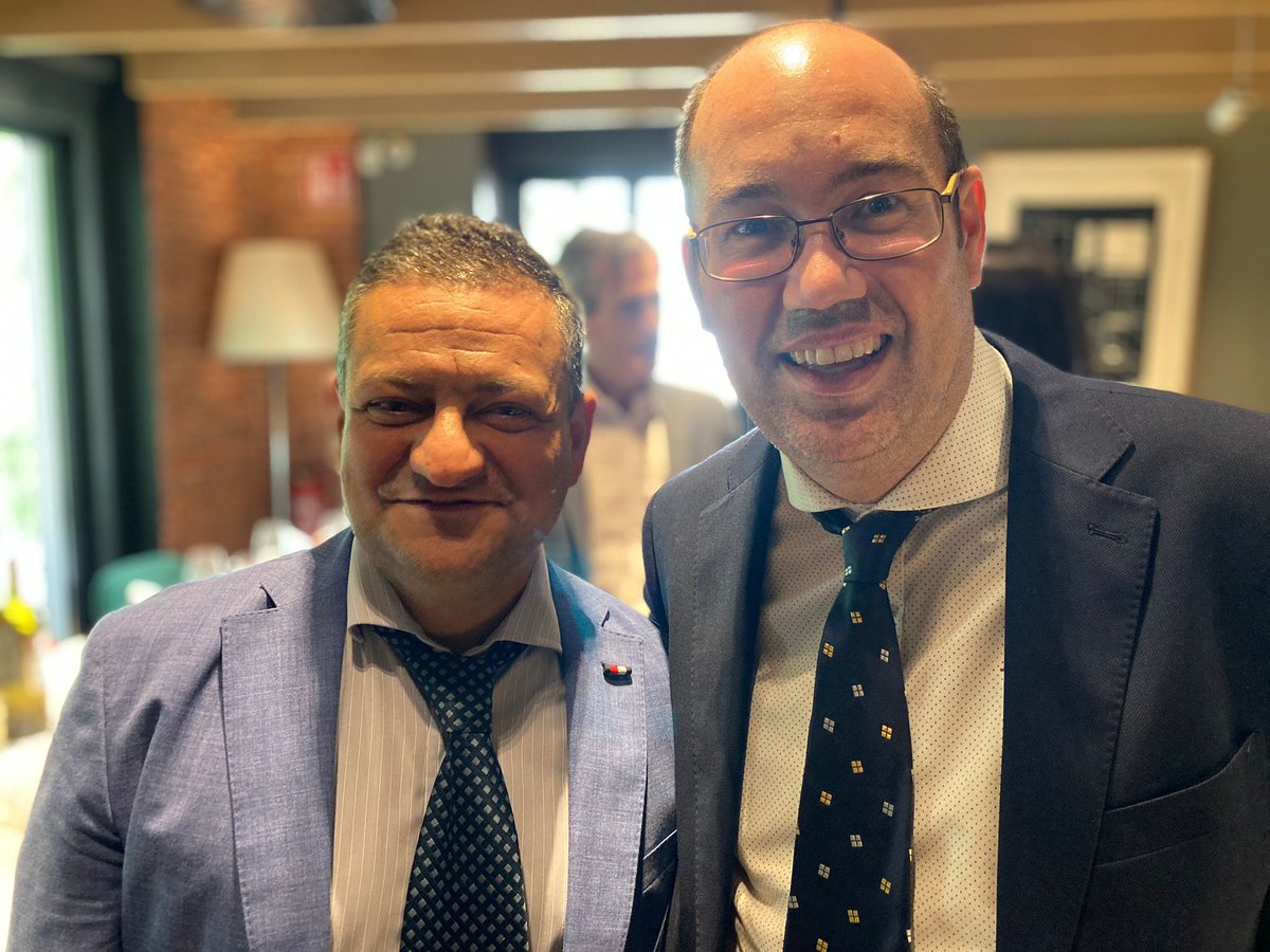 ManuReyHijo's tweet photo. Enhorabuena al nuevo catedrático de la @urjc, el profesor doctor @fdiezmartin.
Enorme placer compartir comisión juzgadora con José Luis Galán de @unisevilla, @egzlez1 de @uvigo, @gomezgras de @UniversidadMH, de @mielylimonlive1 de @CanalUGR y con el maestro @Emiliopablodiez. https://t.co/7hdeYFZ5HZ