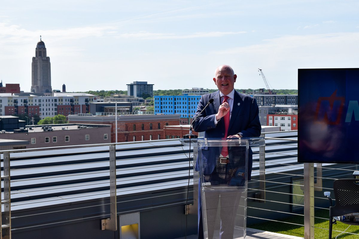 StartupLNK tweet media