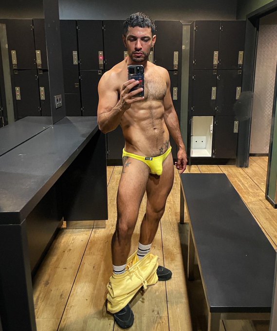 1 pic. ???

?https://t.co/pNz6fzbiHE?
    https://t.co/FV66uREEzb 

@miguelsolo611 @Pollas_lefa3 @theQueerPig