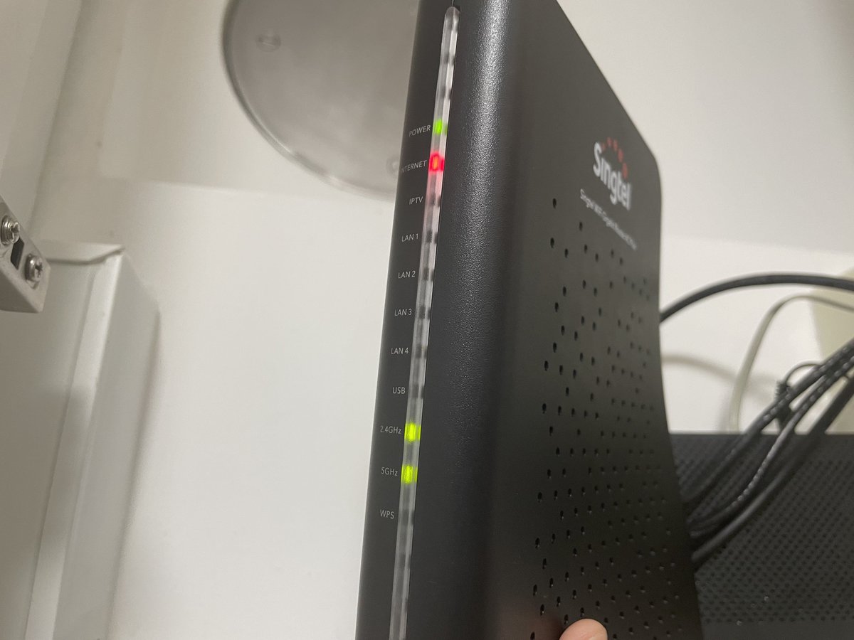 :( <a href="/SingtelSupport/">Singtel Support</a>