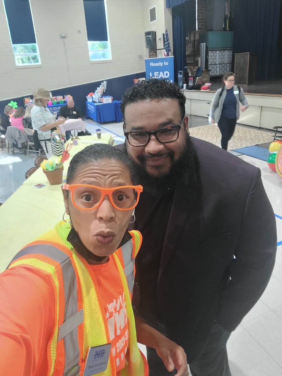 <a href="/JGBspeaks/">Jonathan Grant Brown</a> THANK YOU for sharing your story about "interruptions" in your life that was about significant relationships. We must encourage the potential we see. #PowerfulStory
#Keynote #NBNeverBoring22