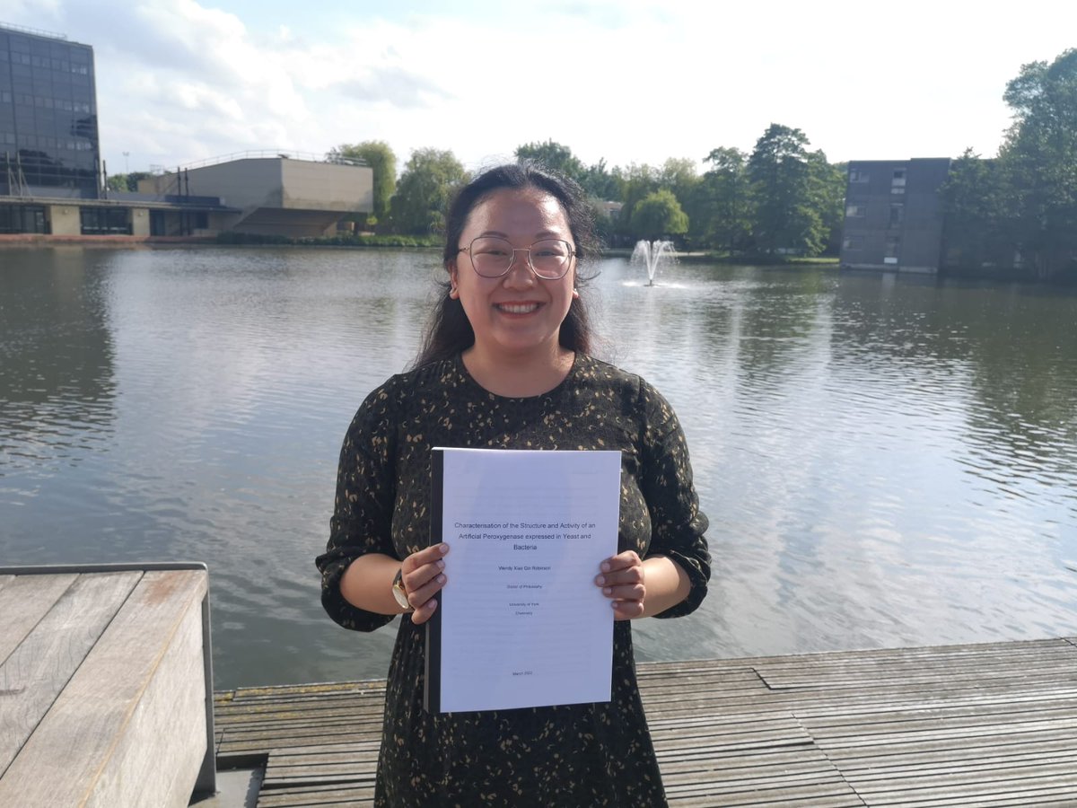 I finally did it, a year and a half later than expected. It took coming over physical and mental health problems, and surviving a pandemic but nothing can stop me!
Thank you <a href="/YSBL_York/">YSBL</a> <a href="/UnsworthChem/">Dr Will Unsworth</a> <a href="/DuhmeKlairYork/">AKDK Research Group</a> 
#UoY #PhD