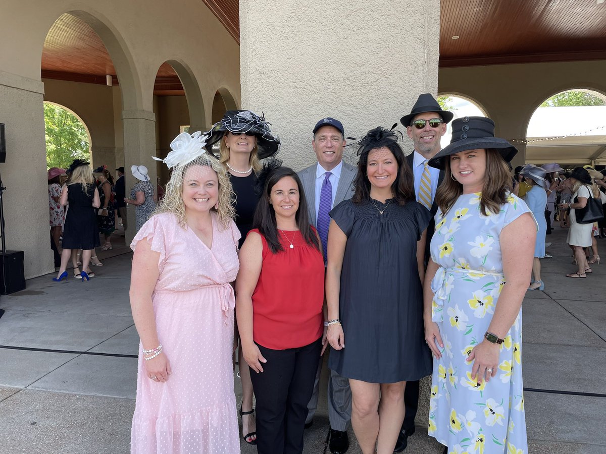 SarahB_PNC's tweet photo. 1,300 acers. A crown jewel of our community. A place for all. The memories I have here are endless. And I thoroughly enjoyed making a few new ones with my @PNCBank colleagues at the @ForestPark4Ever Hat Luncheon today! https://t.co/FPIfx6gh6g
