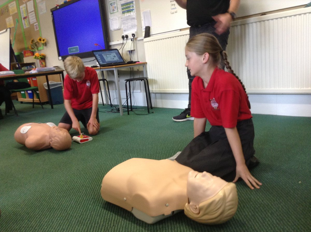 First Aid training was on the timetable for Oak Class today… many thanks to Steve Macdonald of SJM Training &amp; Consultancy …