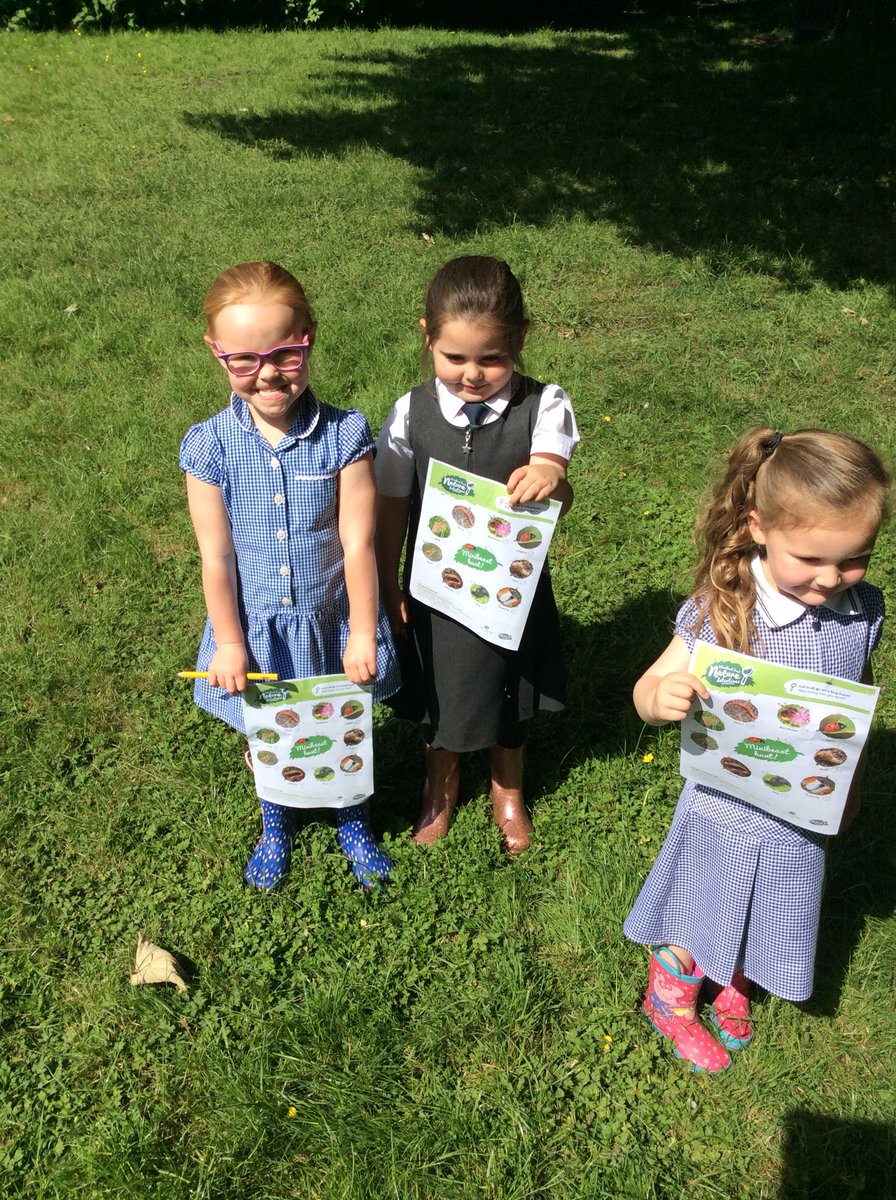 ASA_FS1's tweet photo. This morning, we went on a mini beast hunt on the field ππ #ASAOutdoorLearning https://t.co/l4ep3tgQFd