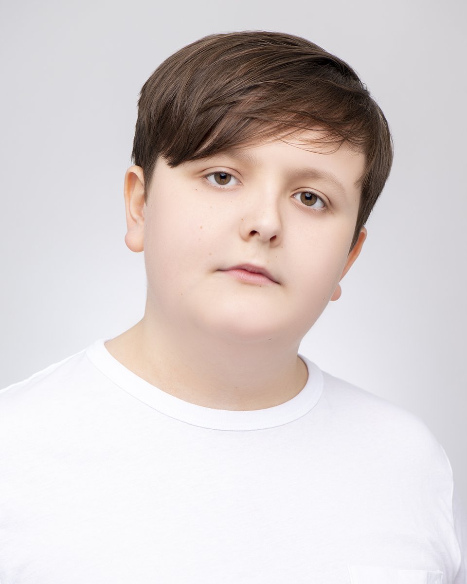 Headshot commissioned by Liza <a href="/lizakent/">LizaKent</a> for her son Bobby <a href="/bobby_oneill_/">Bobby O'Neill 🎬 #bobbyoneill #bobbylennon</a> 20+ years in the business - 5000+ headshots &amp; portraits taken  #headshot #headshots #headshotphotography