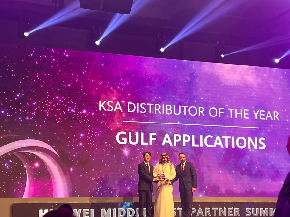GappKSA's tweet photo. 9 YEARS IN A ROW ! GAPP named as “ KSA Distributor of They Year “ .

Thank you to all our partners for their trust and business,

Thank you to all GAPP team members for their efforts.

#GAPP value added distributor .

#hwps22
#huawei https://t.co/WmeNDVZTXH