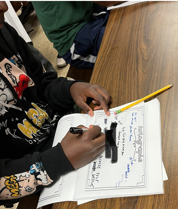 Sennett Middle tweet media