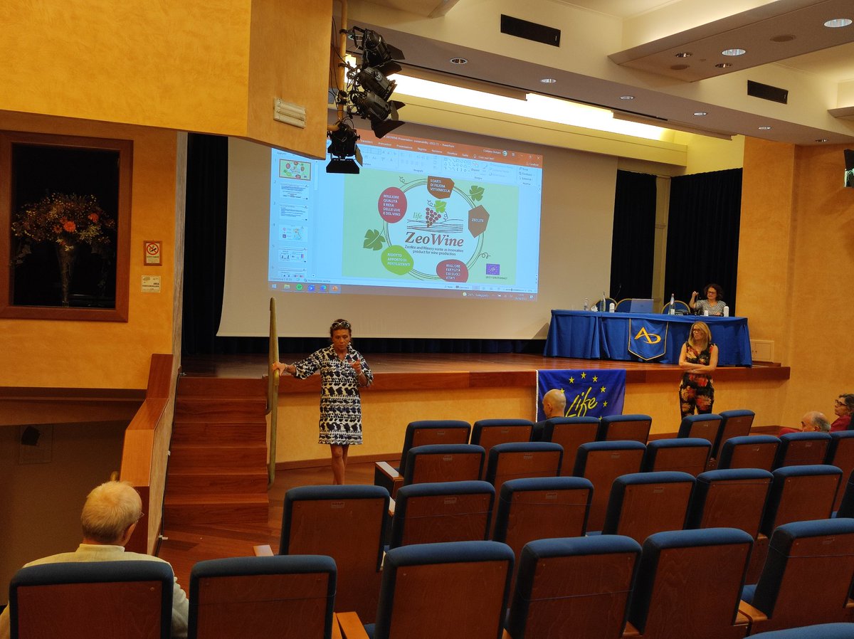 zeowine's tweet photo. Convegno Finale Progetto LIFE ZeoWine

📢Question Time📢

#sostenibilità #viticoltura #vigneto #circulareconomy #EUSOIL

@LIFEprogramme 
@LIFEprogrammeIT 
@CNRsocial_ 
@DagriUnifi
@CMMasiniWine https://t.co/3kznmM3JUm
