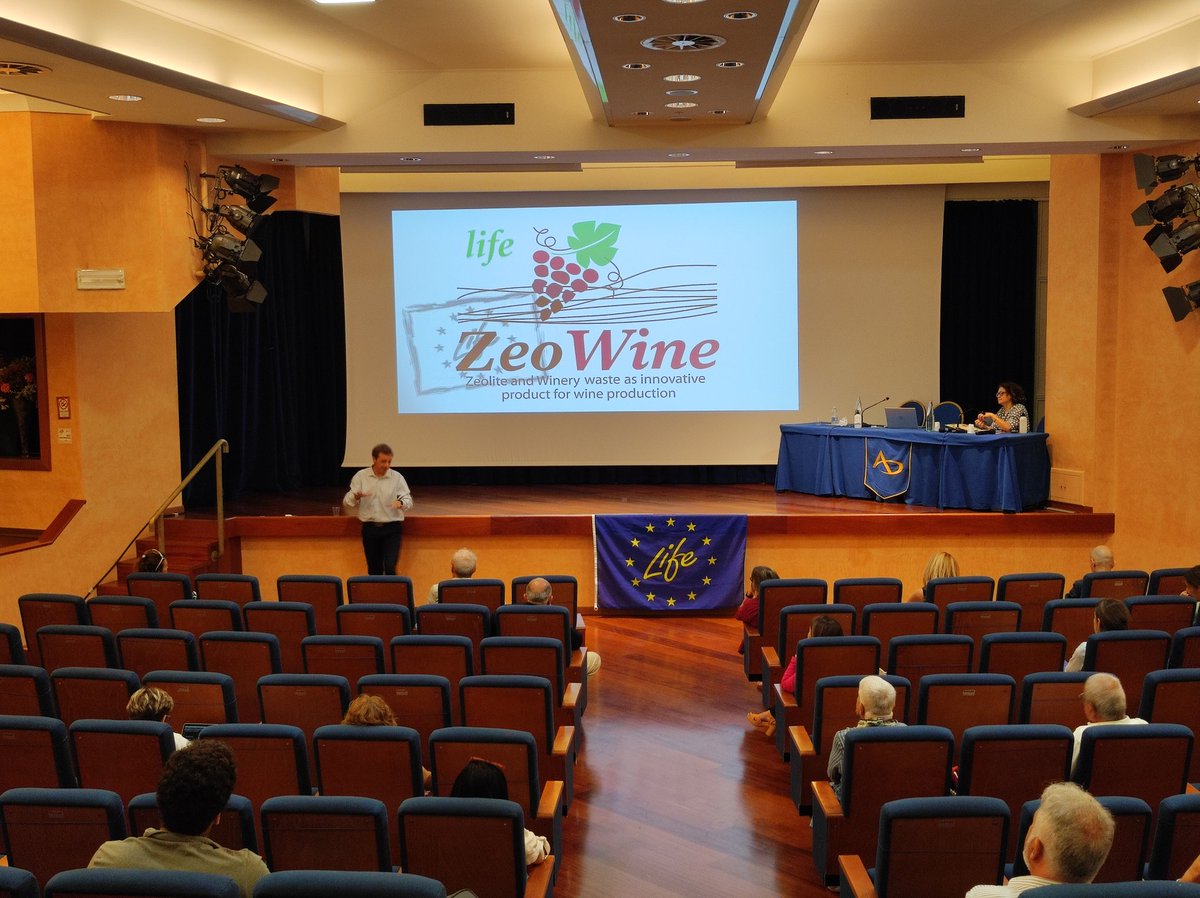zeowine's tweet photo. Convegno Finale Progetto LIFE ZeoWine

📢Question Time📢

#sostenibilità #viticoltura #vigneto #circulareconomy #EUSOIL

@LIFEprogramme 
@LIFEprogrammeIT 
@CNRsocial_ 
@DagriUnifi
@CMMasiniWine https://t.co/3kznmM3JUm