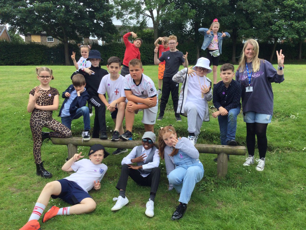 Supreme Green tweet media