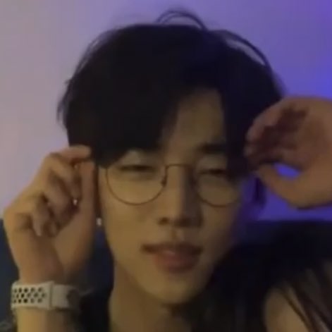 등장                                      몇분뒤..