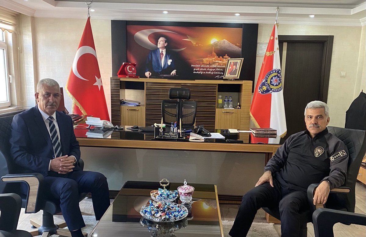 AgriEmniyet's tweet photo. İl Emniyet Müdürümüz Sayın Nihat ÖZEN, 

Ağrı Ticaret Odası eski başkanı Mehmet ERAT’ı makamında kabul etti. https://t.co/frfBkLdQ7i