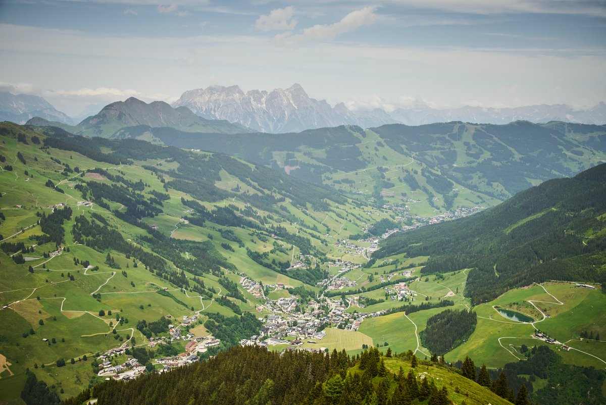 saalbach's tweet image. As soon as the rain stops, it looks like this. 😉
#saalbach #homeoflässig