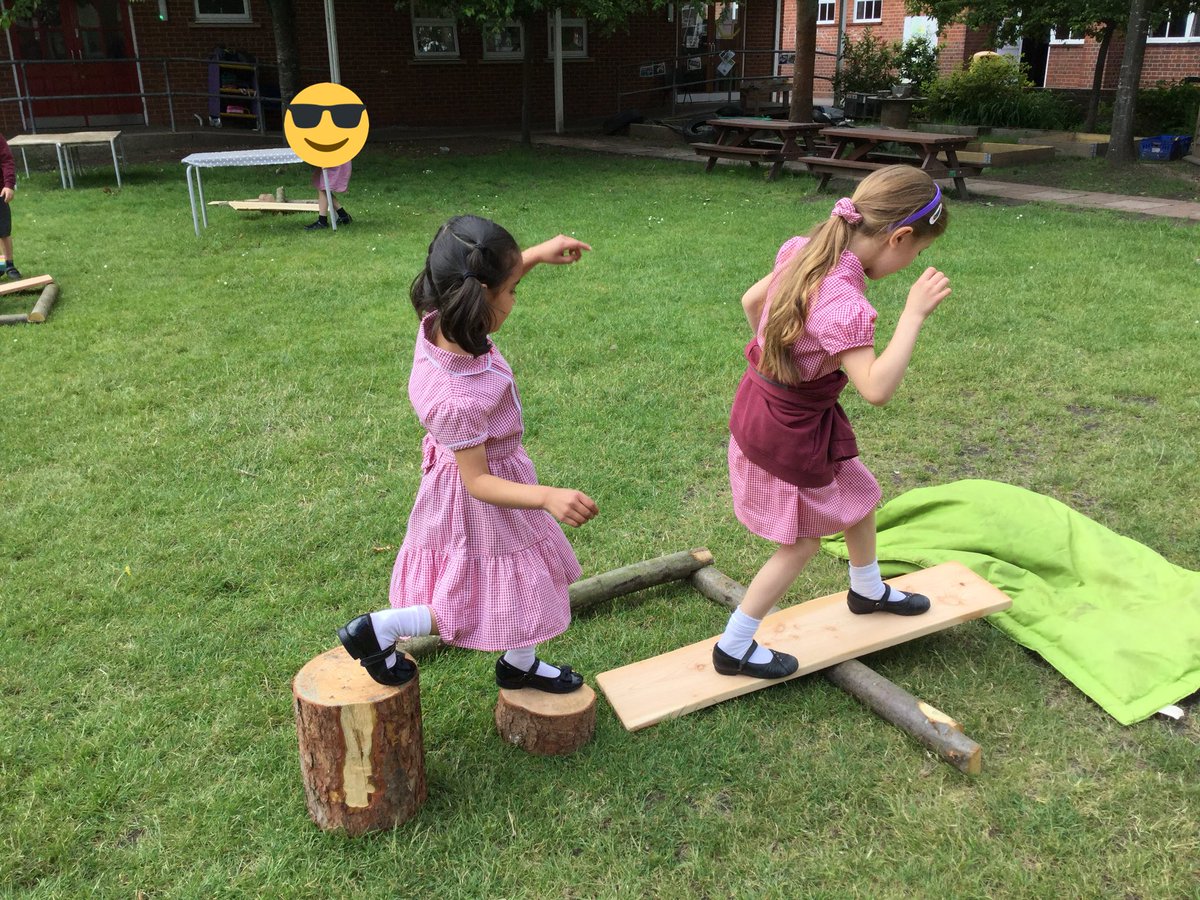 ThamesideSch's tweet photo. Wow! Look at our new balance course in Year 1! The children have been working together all week to create some wonderful trails and obstacles #YSCtps #YRStps https://t.co/WqVONBZyNa