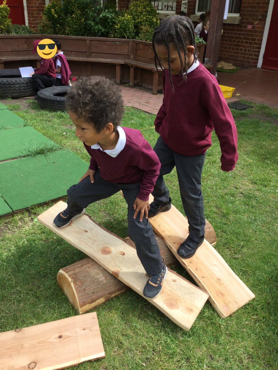 ThamesideSch's tweet photo. Wow! Look at our new balance course in Year 1! The children have been working together all week to create some wonderful trails and obstacles #YSCtps #YRStps https://t.co/WqVONBZyNa