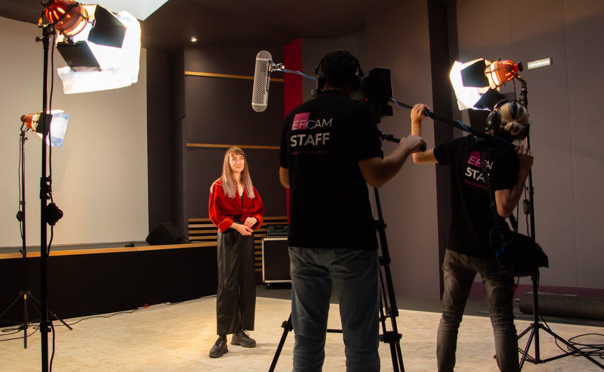EFCAM_France's tweet photo. ⚠ Attention : dernières Journées Portes Ouvertes le 18 juin. 📅

Venez découvrir nos formations en Audiovisuel, rencontrez nos enseignants et nos étudiants le 18 juin de 14h à 17h à Riom et de 14h à 16h à Grasse ! 

+ d'infos : https://t.co/x6xLS2kzpq https://t.co/DazdHTojHm