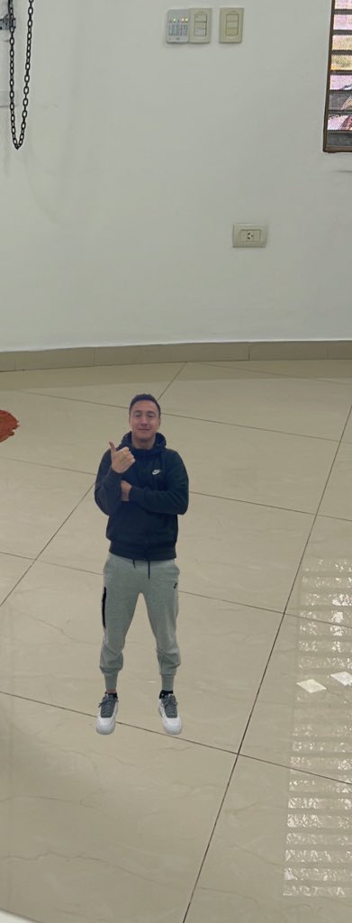 ¡Feliz cumple, amigo!
Mis mejores deseos para vos 🙌🏽 
¡Dale que este año pegas el estirón! 
Te quiero pa 🤟🏽❤️