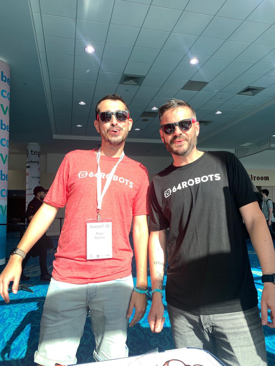 pepeloper_'s tweet image. 🤖 Hot developers in your area at #vueconfus