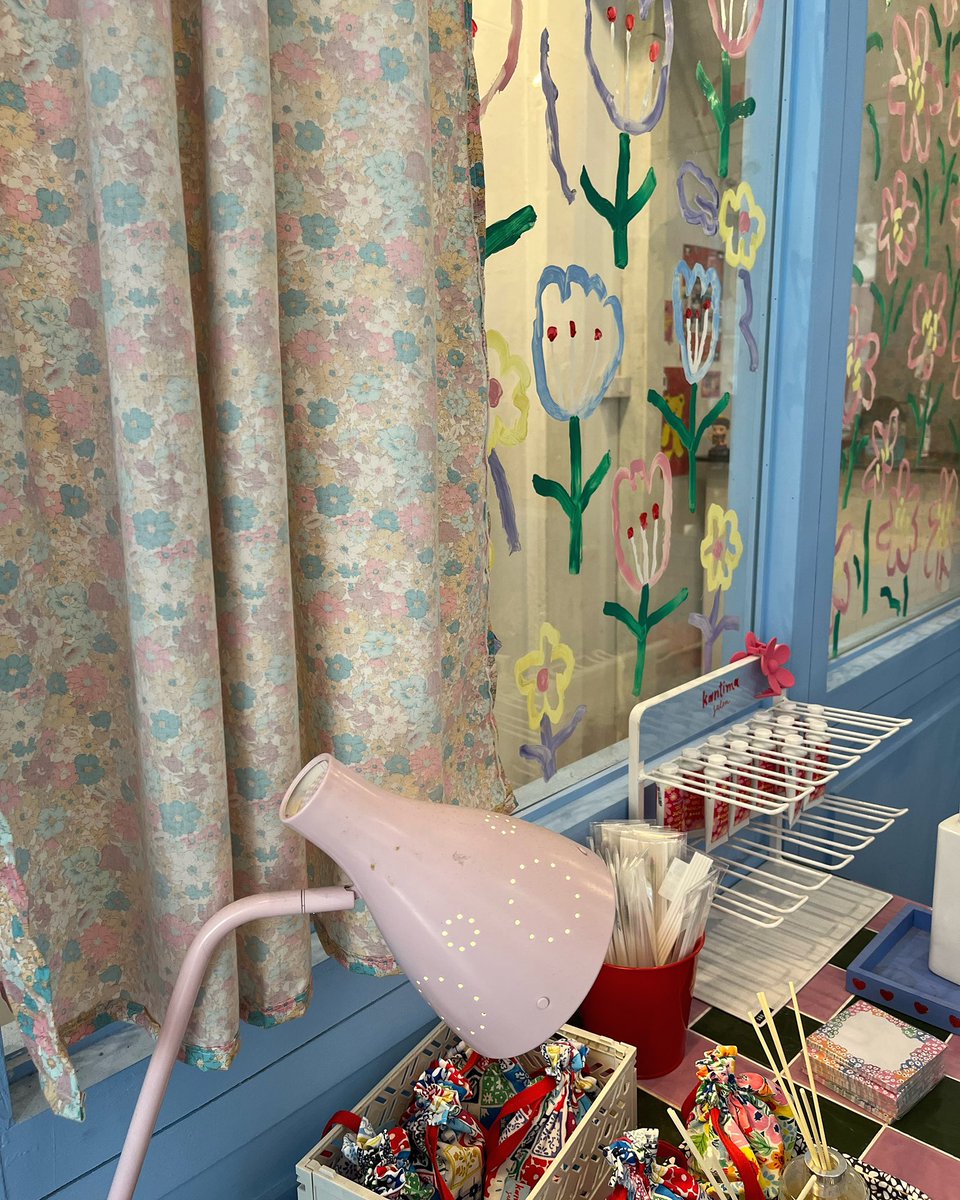ifeelsopeach's tweet photo. 𝚏𝚕𝚘𝚠𝚎𝚛 𝚛𝚘𝚘𝚖 🐆🏠🌼🥣 https://t.co/aXOOOwgqZE