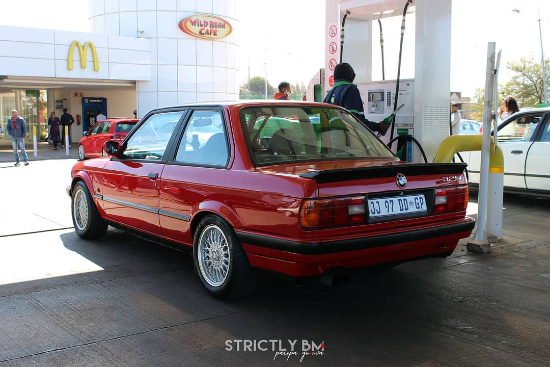 StrictlybmP's tweet photo. Throwback πΏπ¦
1988 - 1989 BMW 325i Sport BU87 (Shadowline)
https://t.co/Xuro6ze2Mg
https://t.co/RzFWp9Yp5m
#bmw #bmwclassic #e30 #325i #bu87 #325iSport #325ishadowline #shadowline #bmwe30 #m20b25 #m20 #southafrica #strictlybm_pasopaguluva https://t.co/wLpkWKXs4r
