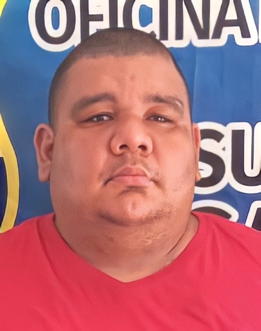 tvusuluteca's tweet photo. #Enterese| La PNC capturo a Walter Francisco Aguirre, alias Gordo Swag, miembro de una estructura criminal.

Este delincuente tiene antecedentes por:
-Organizaciones terroristas
-Expresiones de violencia contra la mujer 
-Resistencia https://t.co/hBLTXy66Eh