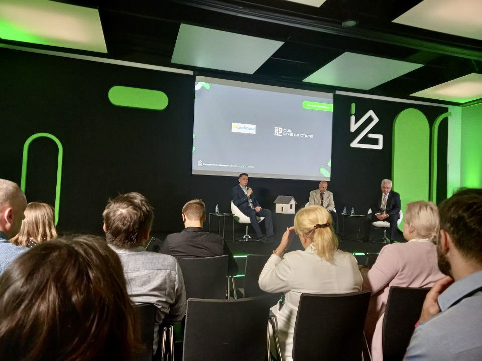 IMPIB_pl's tweet photo. #Innovatorium #Łukasiewicz sesja Budownictwo modułowe moderowana przez Dorotę Chlebosz. Goście sesji #QUIB Construtions, #Unihause. https://t.co/rDEU9cX1cX