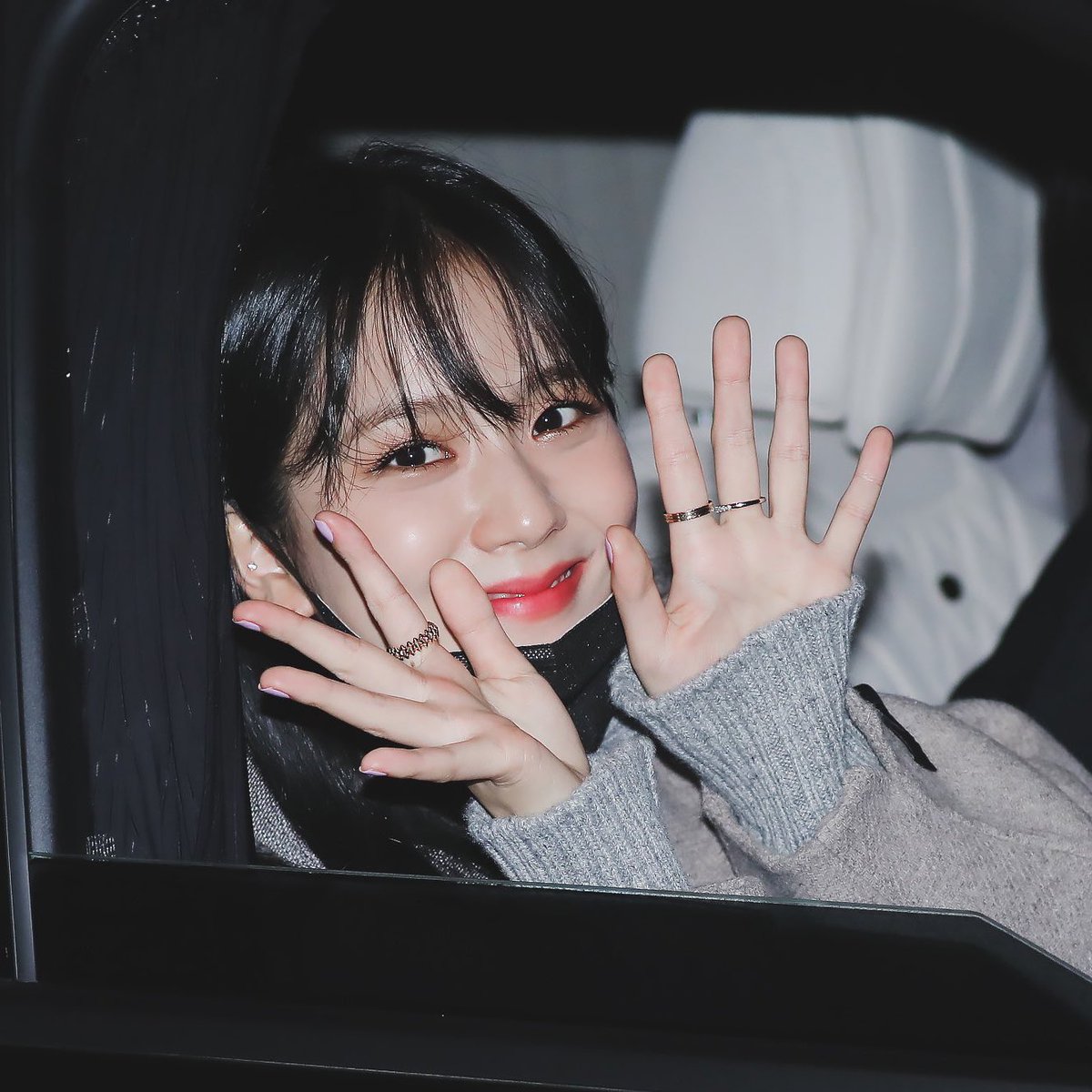 Jisoo is the kindest idol ever existed 🤍