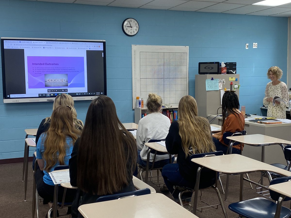 SouthernOhioESC's tweet photo. Check out this learning in action at the Summer Learning Academy π€©βοΈ
#StudentAndCommunitySuccess #R14SLA https://t.co/1uk4cOjhPo