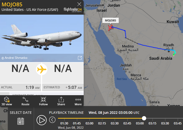 SirListenalot's tweet photo. I think #KC10's #AE0230 #AE01E0 as #MOJO85-86 on a round trip out of Prince Sultan picked up #B52's #MYTH11-12 yesterday at 0305z. Could help to geolocate the last pic... 😅 https://t.co/IP9bQYxX02