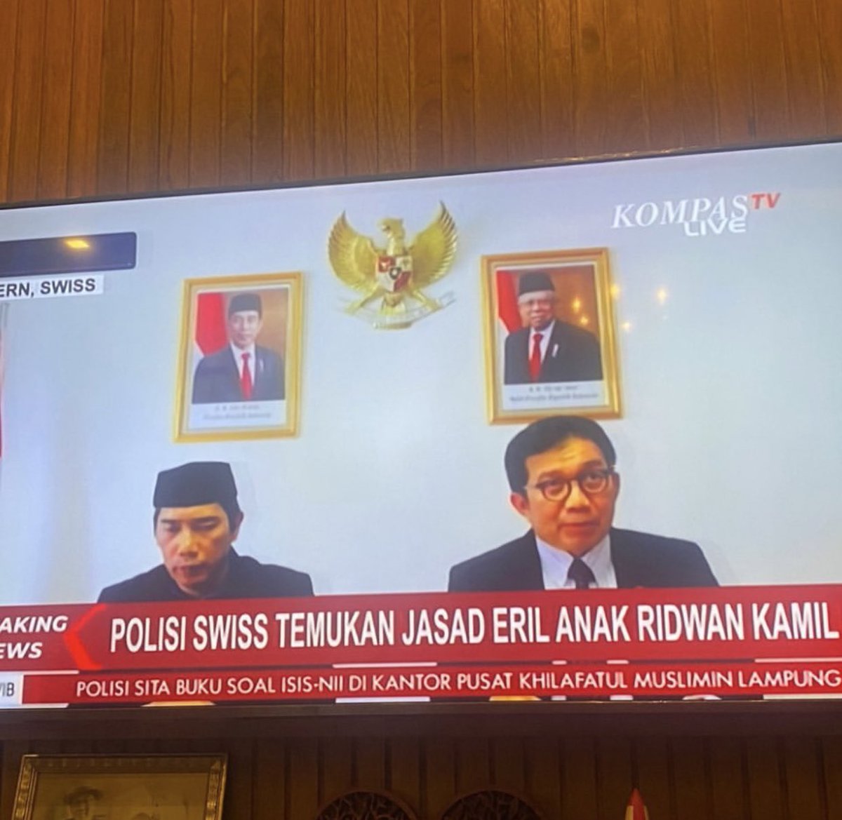 Alhamdulillah, Allahu Akbar! 

DNA sudah dinyatakan sama dengan saya..

Innalillahi wa inna ilaihi raji'un..