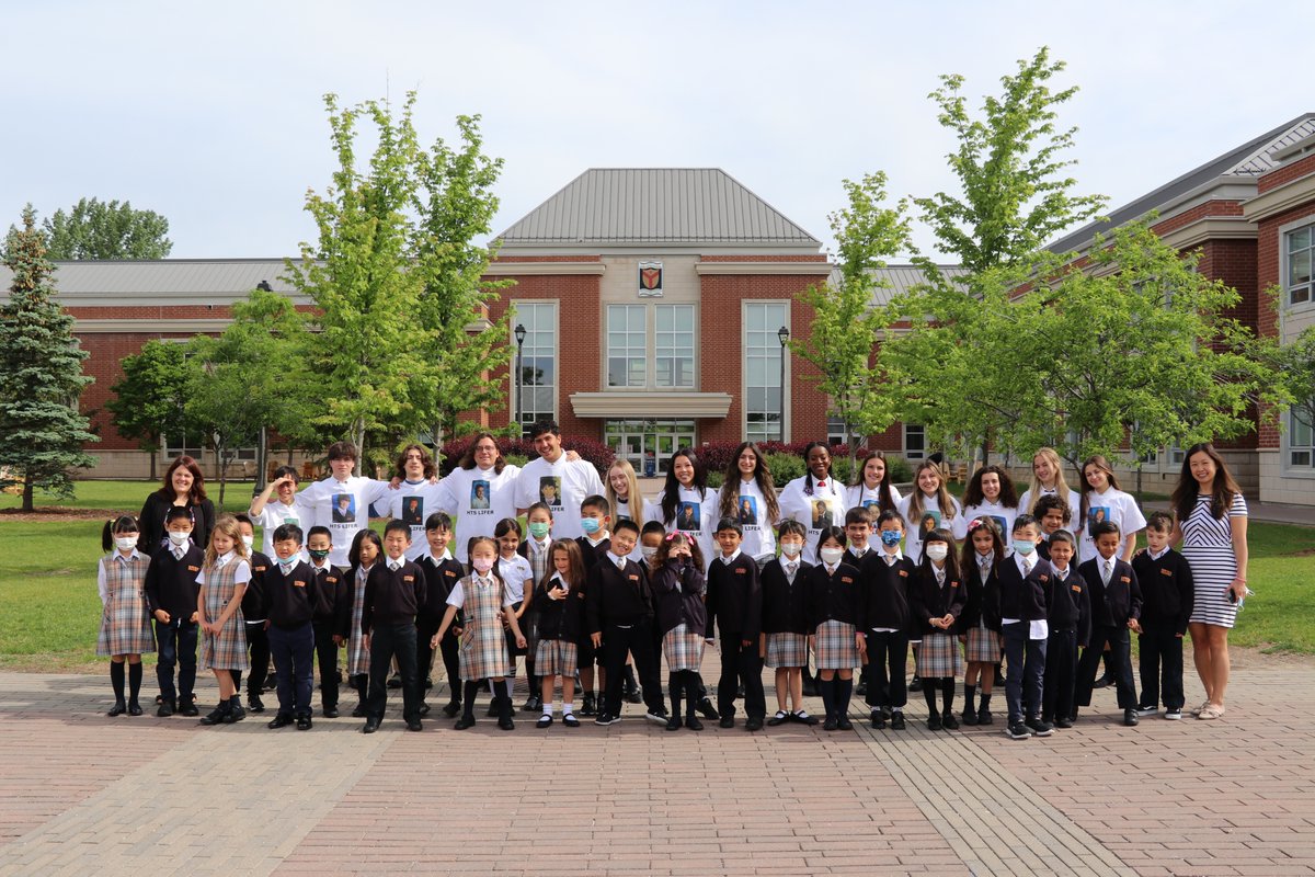 HTSRichmondHill's tweet photo. Thank you to our #Lifers & their families for contributing in such #meaningful ways to HTS!🌟 Your #accomplishments & #growth have been incredible; we could not be more proud.
@htsparents #HTSparents #graduatingclassof2022 #Classof2022 #HTSHawkPride #HTSrichmondhill https://t.co/iZJJmvU3ZC