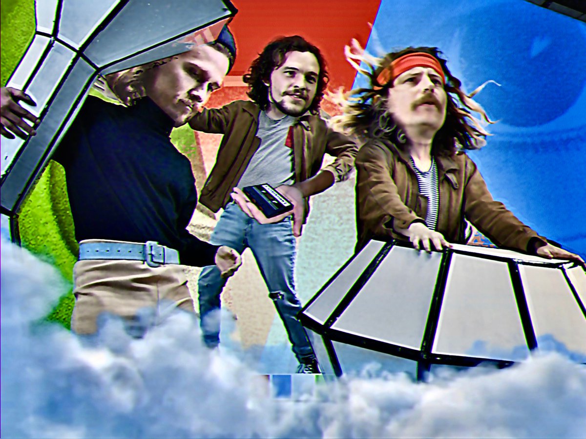 Mother´s Cake verdrahten heute (11.06.) ihren hochgradig dynamischen #Progressive #Psych #Rock mit durchaus massentauglichem Songwriting bei uns.🤟
Sa, 11.06.22 I Einlass: 19 Uhr I Start: 20 Uhr
Tix: bit.ly/TixMothersCake