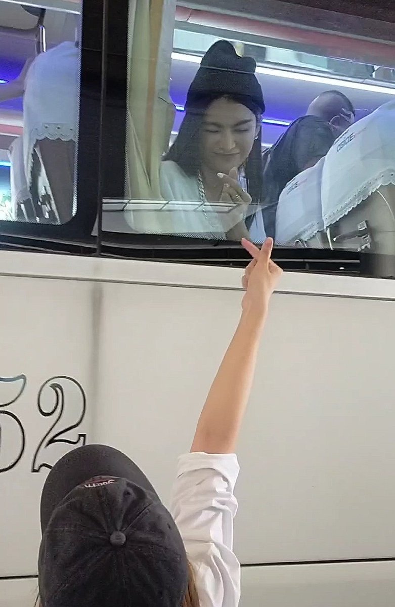 ndyhaeinug's tweet photo. Memories never forget ❤️🫶🏻🇻🇳
#ชมพูอทิตา
#ChompuAthita
#WelcomeBackChompu https://t.co/bwbXrJ3Sn5