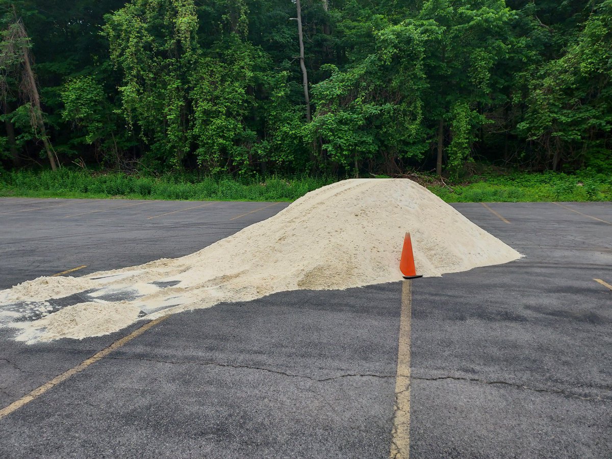 So it begins….Cavalry Club bunker Reno 2022. Pro Angle bunker sand! Best in the biz.  <a href="/ProAngleOhio/">Pro/Angle Sand</a> <a href="/HutchesonSand/">Hutcheson Sand</a>