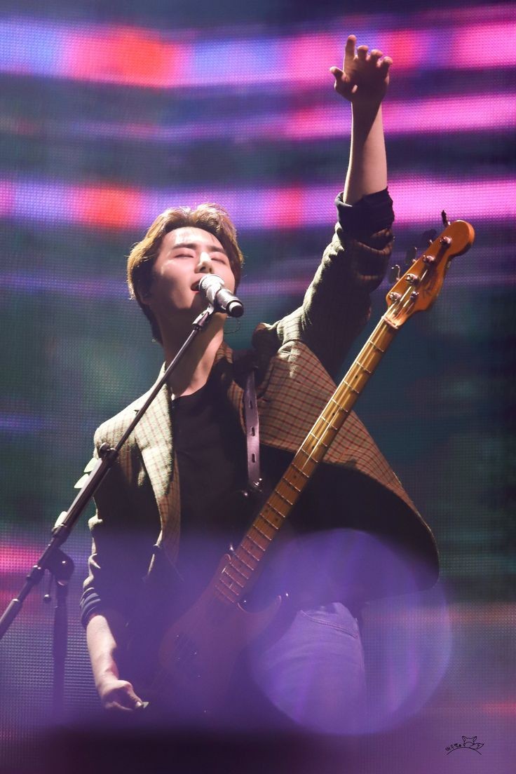 foxyYoungK_Jae's tweet photo. Corporal Younghyun back in his element ✨ https://t.co/8OcstbG3NS